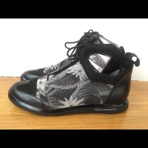 Y3 Black, grey, silver women’s shoes